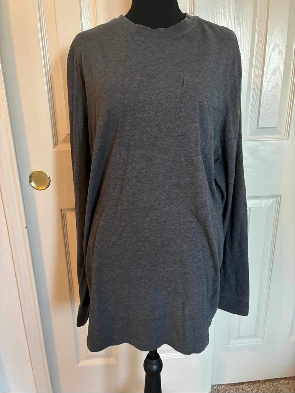 croft & barrow Women's Long-Sleeve Crewneck Pocket Tee - Charcoal Gray